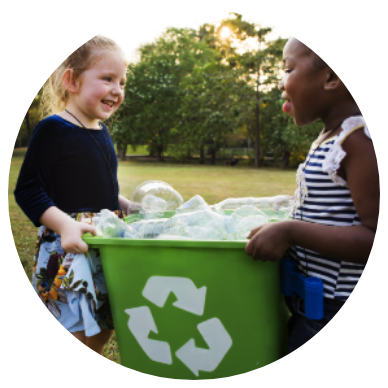 kids-with-recycling-bin